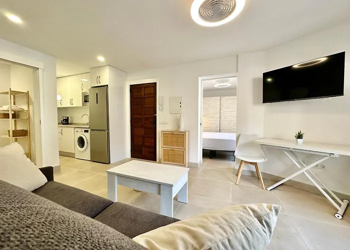 Daniela 203 - Adults Only - Daire